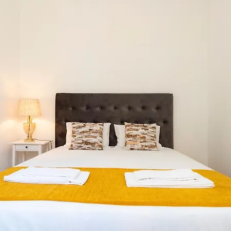Gonzalo's Guest - Downtown Historic Flats Apartman